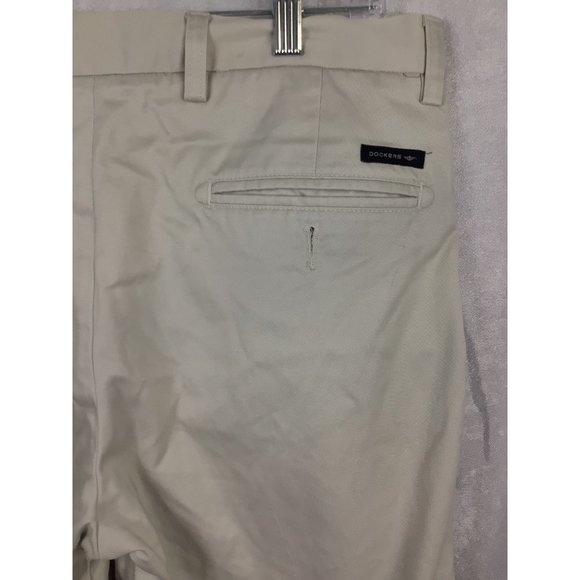 Men's Dockers Flat Front Light Khaki Size 34 x 34 Slim Fit - Picture 5 of 9